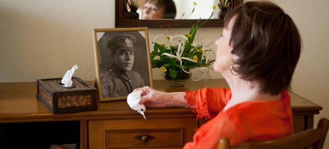 Memory care activities in the resort gardens.